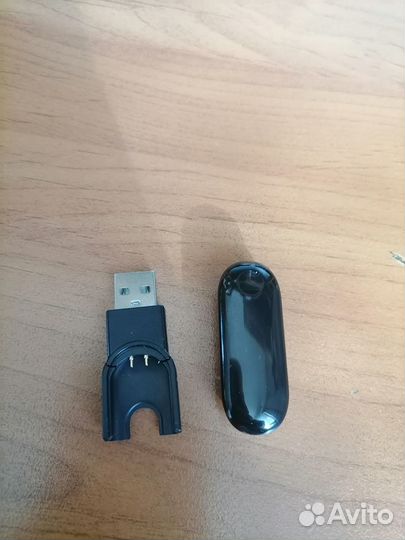 Продам умный браслет 2шт