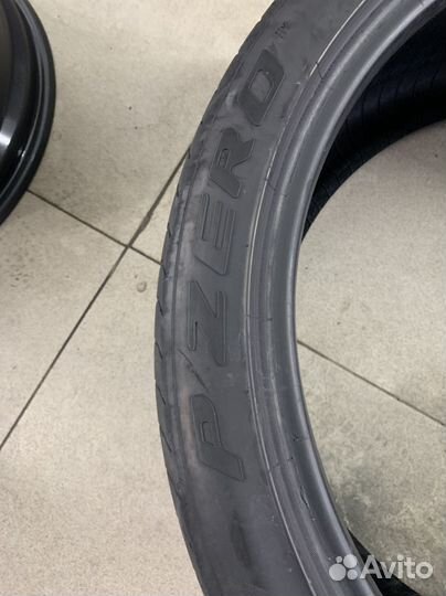 Pirelli P Zero 275/35 R21