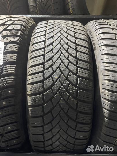 Bridgestone Blizzak LM-001 215/50 R17 95V