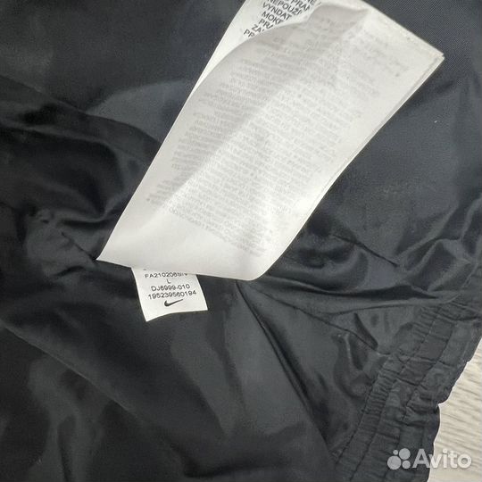 Тонкий пуховик nike
