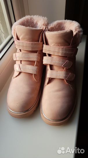 7 Ботинки fila зимние для девочки 36 мало б/у