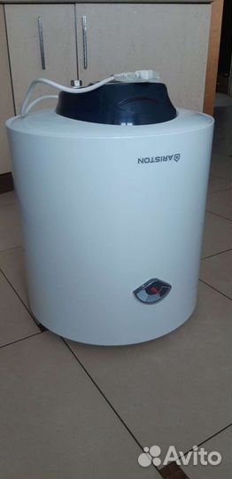Водонагреватель Ariston 50л
