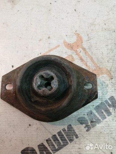 Подушка двигателя LADA