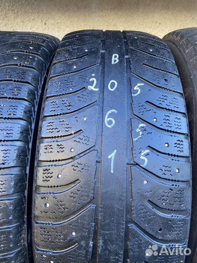 Bridgestone Ice Cruiser 7000 205/65 R15 94T
