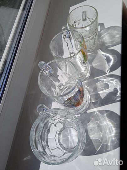 Чайник заварочный новый и пивные кружки