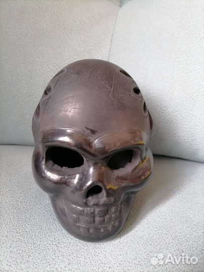 Череп из чёрной глины, Мексика