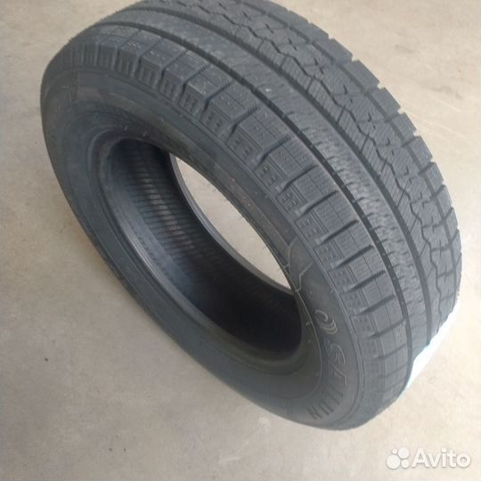 Sailun Ice Blazer Arctic 215/55 R16 H