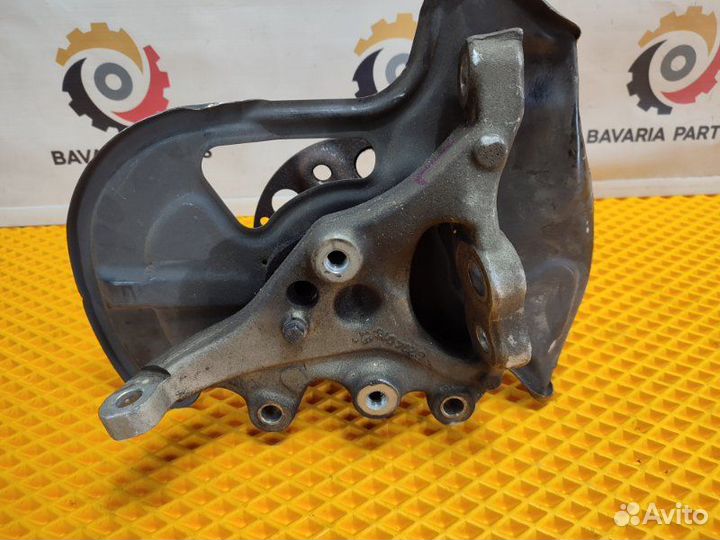 Кулак поворотный левый Mercedes E W207 1.8 M271