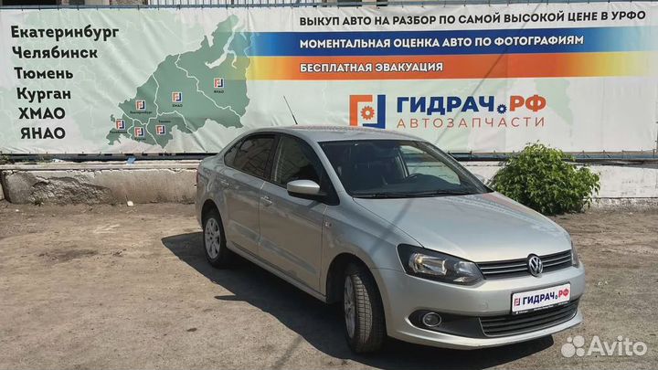 Стекло двери передней левой Volkswagen Polo Sedan