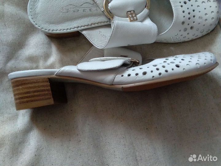 Новые женские шлепки