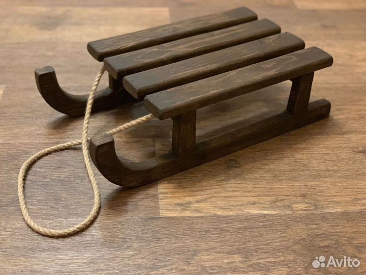 Санки под ёлку из дерева