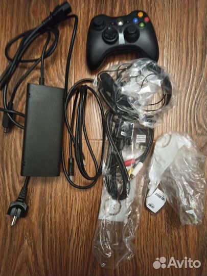 Xbox 360 прошитый freeboot 250GB