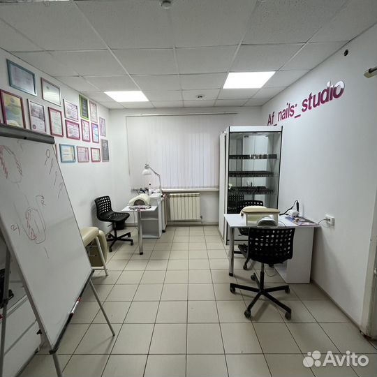 Маникюр, педикюр,наращивание укрепление