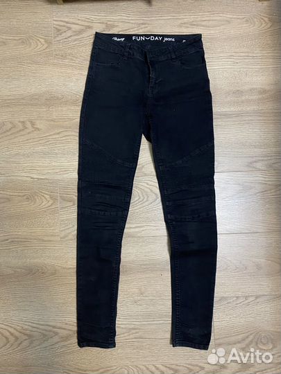 Джинсы женские 25 размер (42 размер)
