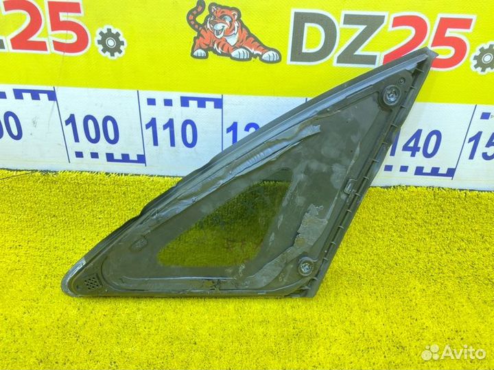 Стекло собачника заднее левое Infiniti 145516