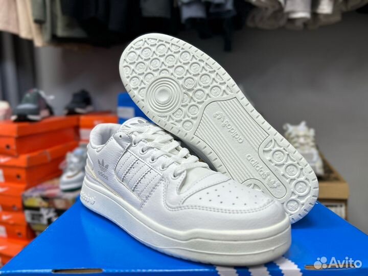 Кроссовки Adidas белые мужские