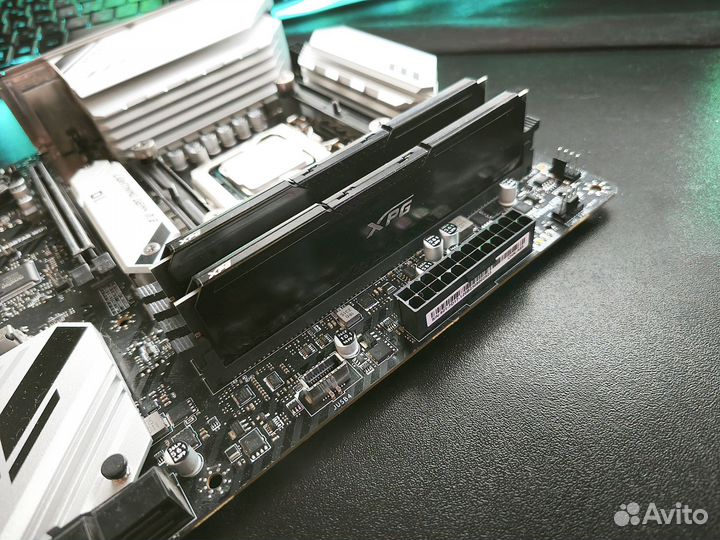 Msi b560 tomahawk vs 10400f + ddr4 16gb 3200mhz