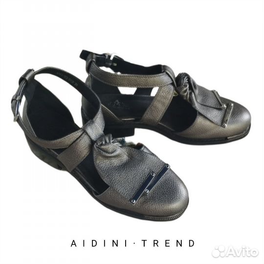 Сандалии женские кожаные 38