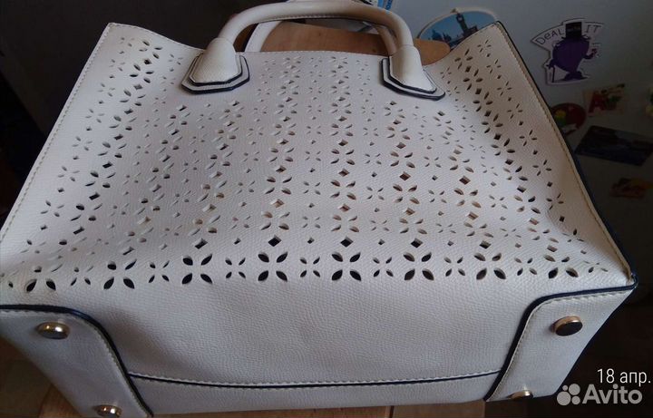 Сумочка размер 27 *22*13 см