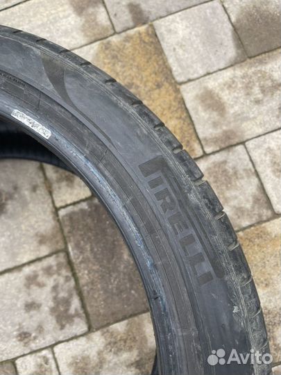 Pirelli P Zero 275/35 R20