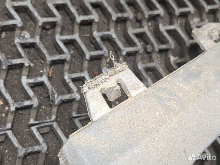 Ресничка под фару Volkswagen Atlas, 2018