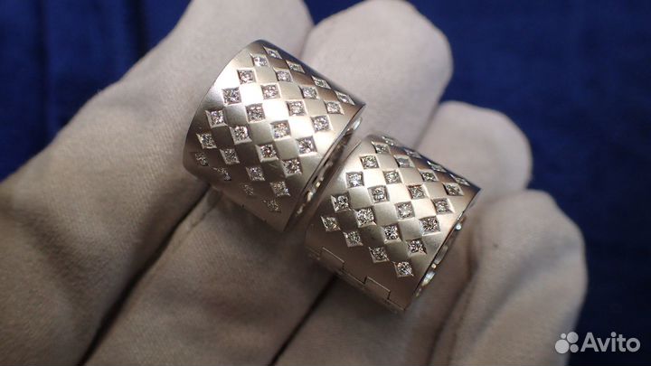 Золотые серьги с бриллиантами Giorgio Visconti