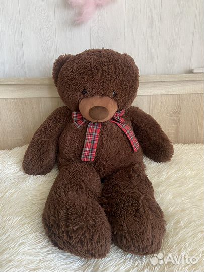 Плюшевый медведь