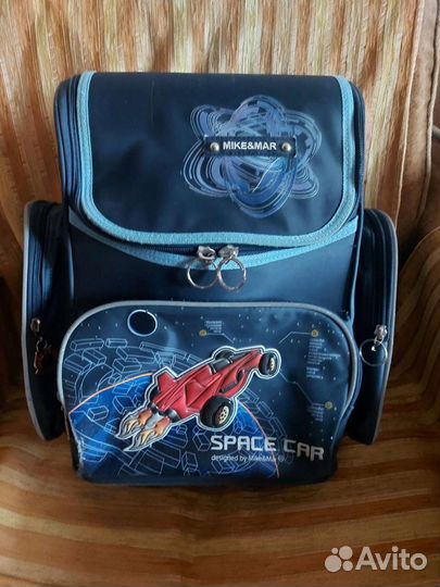 Портфель школьный