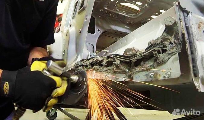 Жестянщик в Автотехцентр