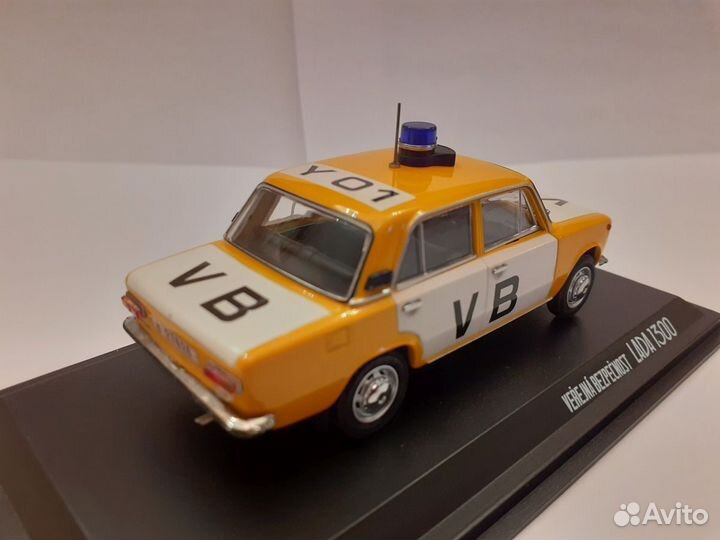 1:43 LADA 1300 