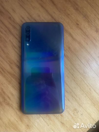 Samsung Galaxy A50, 4/64 ГБ