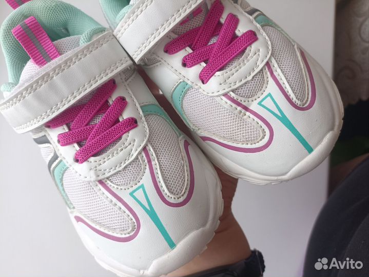 Кроссовки для девочки 26 размер