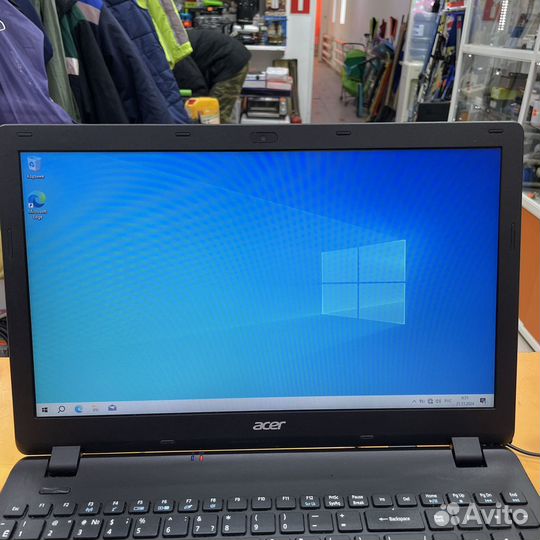 Ноутбуе Acer i3-5005U/ озу 4гб/Hdd 1000