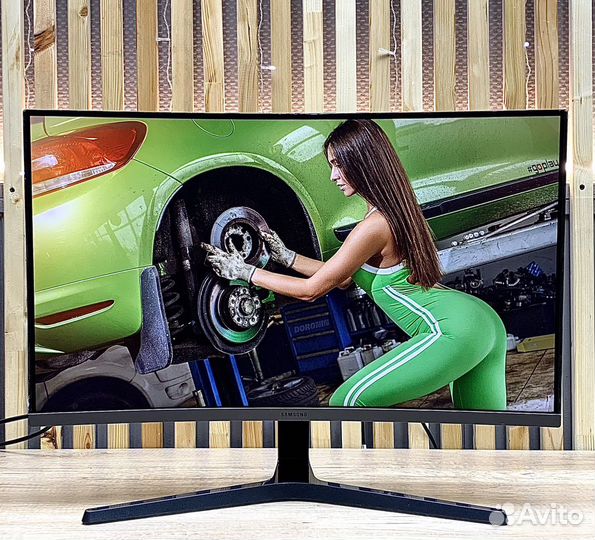 Монитор Samsung 27 (изогнутый)
