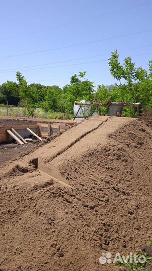 Песок и щебень