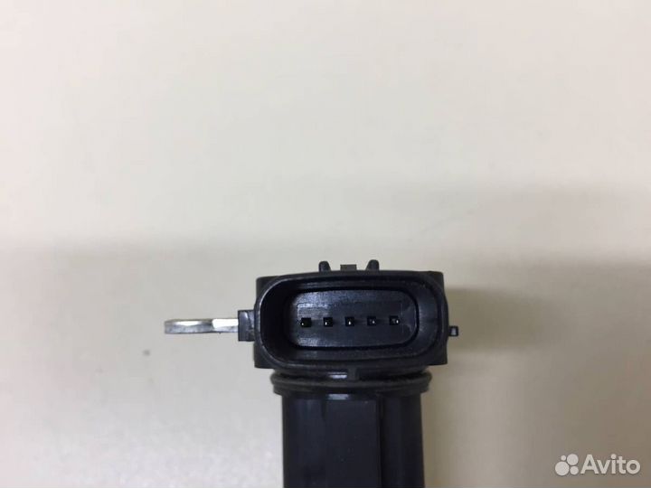 Датчик расхода воздуха массметр, дмрв Toyota Camry