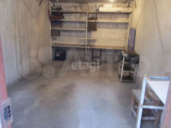 Машиноместо, 18 м²