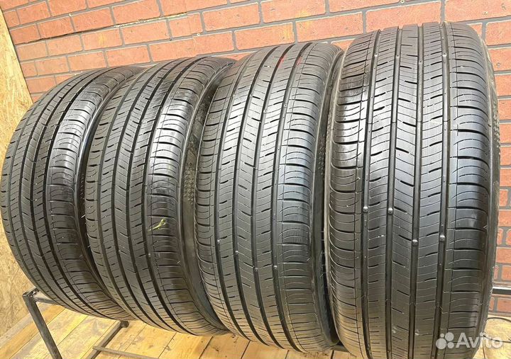 Kumho Solus TA31 215/55 R17 94V