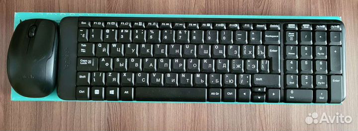 Беспроводная клавиатура и мышь logitech MK220