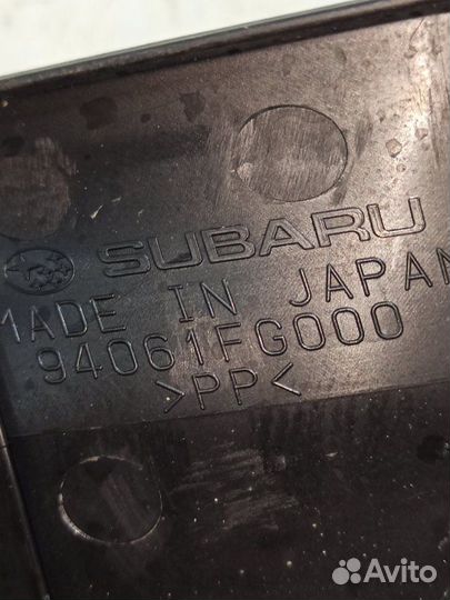 Накладка на порог салона задняя правая Subaru