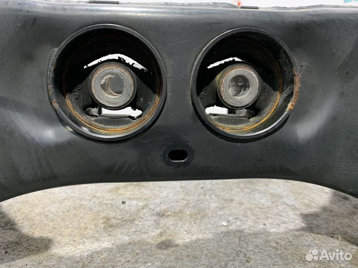 Задний подрамник Subaru Forester SJ