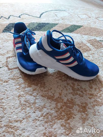 Кроссовки adidas