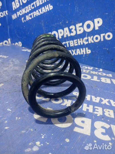 Задняя пружина Volkswagen Polo 5 седан 2015