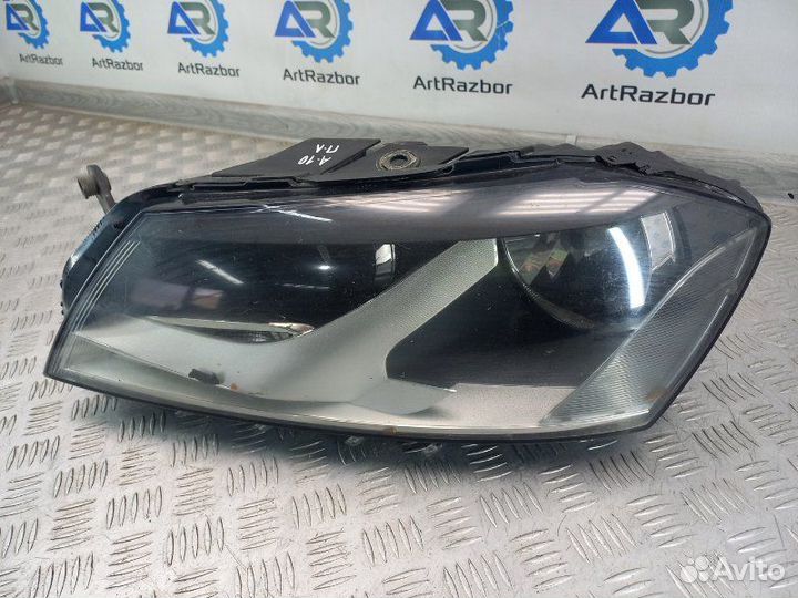 Фара левая Volkswagen Passat B7 седан 1.8 CDA