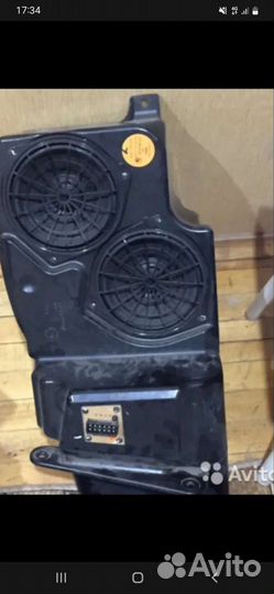 Штатный сабвуфер е53