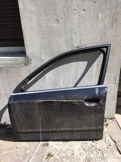 Дверь левая передняя Audi A4 2008г