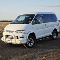 Mitsubishi Delica 3.0 AT, 2005, 213 000 км, с пробегом, цена 2 500 000 руб.