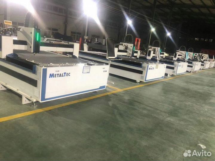 Лазерный оптоволоконный станок