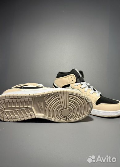 Кроссовки Air Jordan 1 Mid 'Barely Orange' Люкс