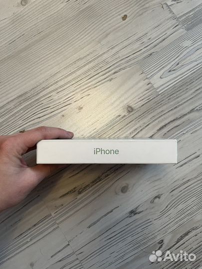 Коробка от iPhone 11